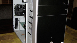 Psystar Open Computer Reviewed (Verdict: Fast, But Can't Be Recommended)